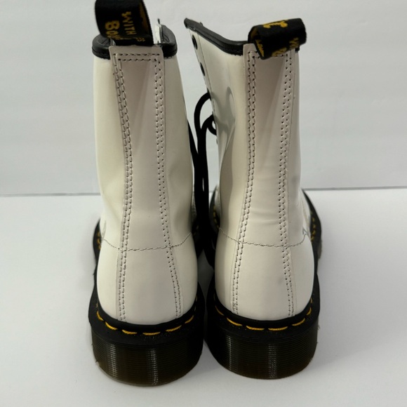 Dr Marten white patent boot like new women’s 8 - Picture 8 of 9
